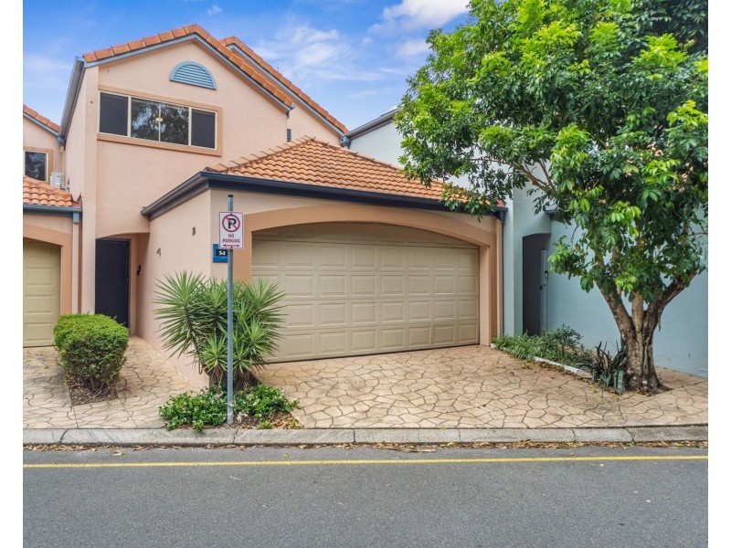 34 John Lund Drive, Hope Island QLD 4212