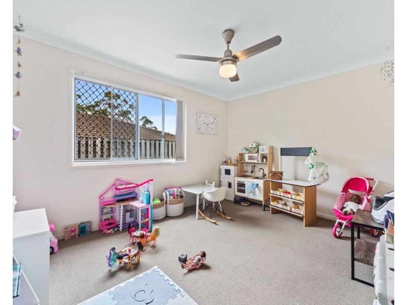 6 McGuire Court, Maudsland QLD 4210