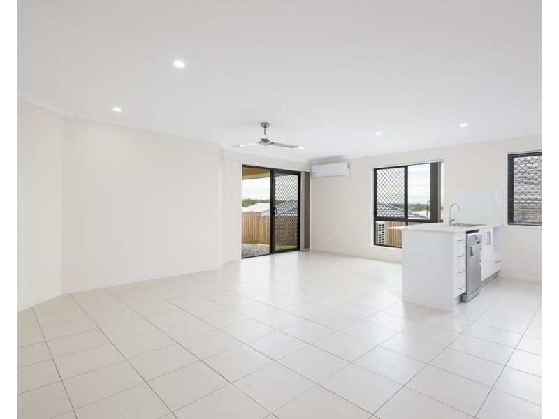 10 Osprey Street, Redbank Plains QLD 4301