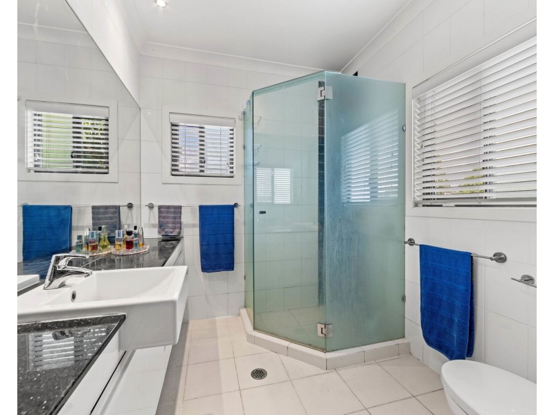 16 Luxor Street, Southport QLD 4215