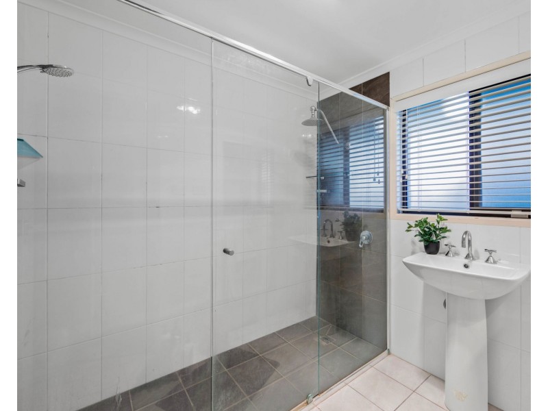 16 Luxor Street, Southport QLD 4215