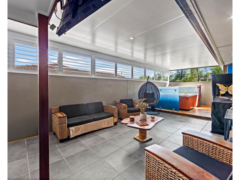 16 Luxor Street, Southport QLD 4215