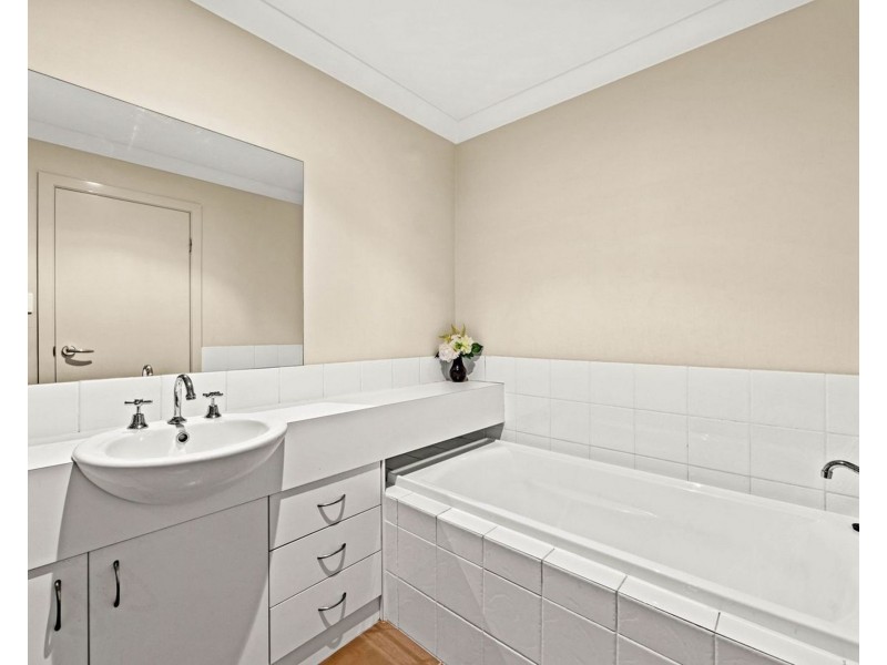 5/23 Park Esplanade, Coomera QLD 4209