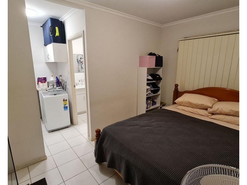 4/39 Sunset Blvd, Surfers Paradise QLD 4217