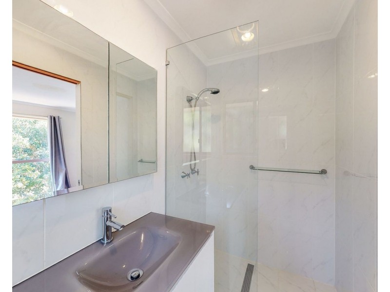 2/36 Billington Street, Labrador QLD 4215