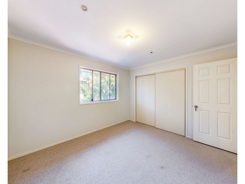 2/36 Billington Street, Labrador QLD 4215