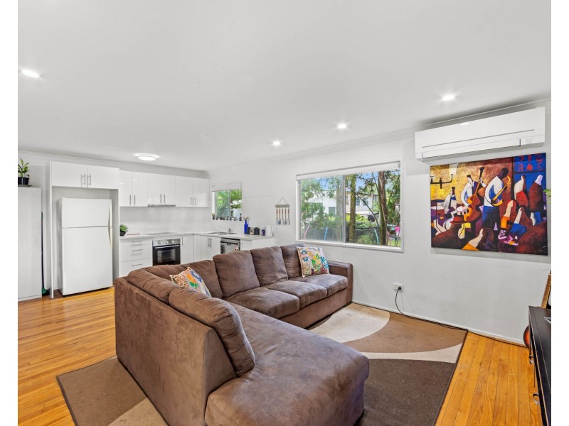 18 Spruce Street, Kingston QLD 4114