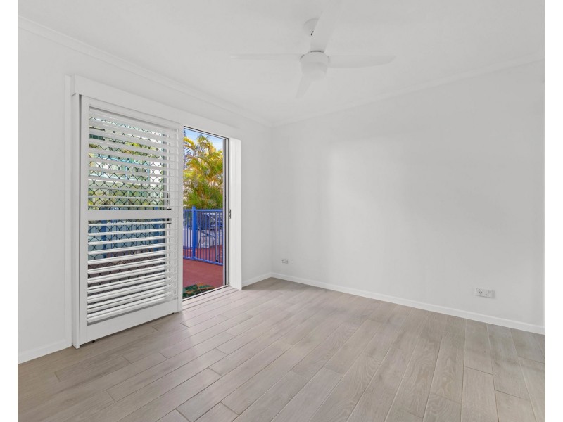 4/199 Surf Parade, Surfers Paradise QLD 4217
