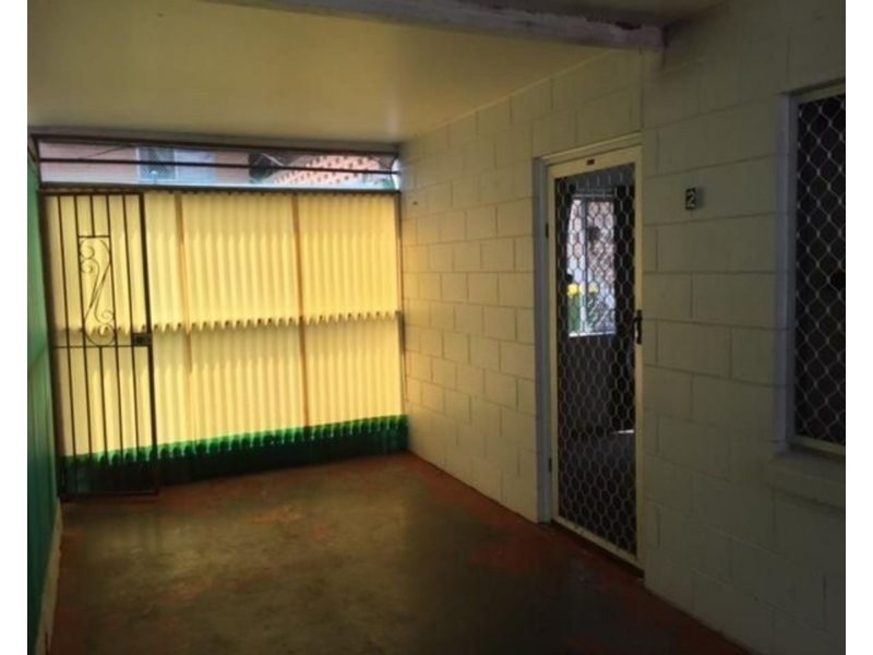 2/23 Sunset Blvd, Surfers Paradise QLD 4217