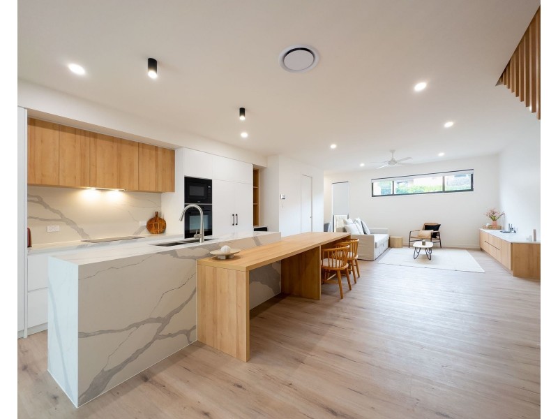 6/8 Miles Street, Coolangatta QLD 4225