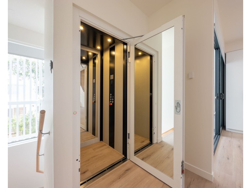 6/8 Miles Street, Coolangatta QLD 4225