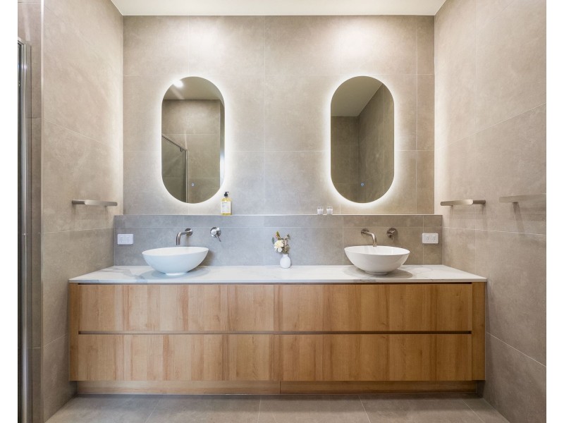 6/8 Miles Street, Coolangatta QLD 4225