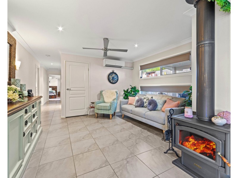 11 Pendragon Drive, Coomera Waters QLD 4209