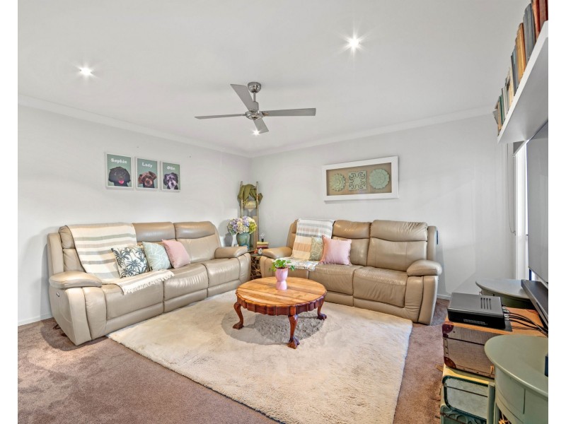 11 Pendragon Drive, Coomera Waters QLD 4209