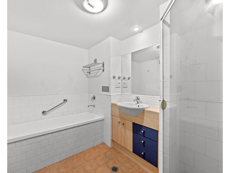326/56 John Lund Drive, Hope Island QLD 4212