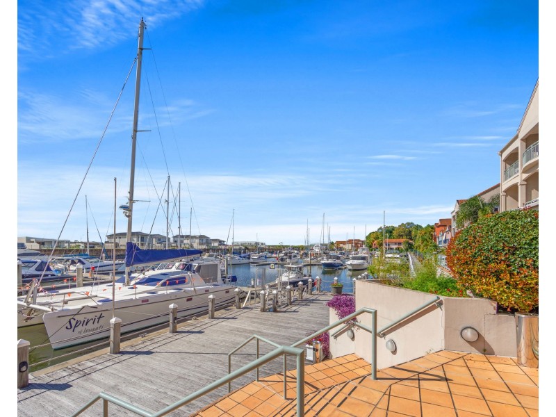 326/56 John Lund Drive, Hope Island QLD 4212