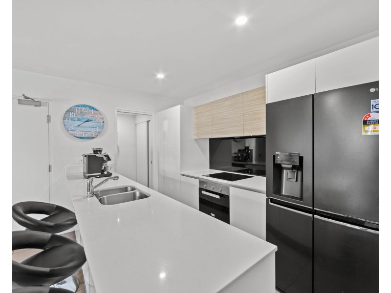 3213/1-7 Waterford Court, Bundall QLD 4217