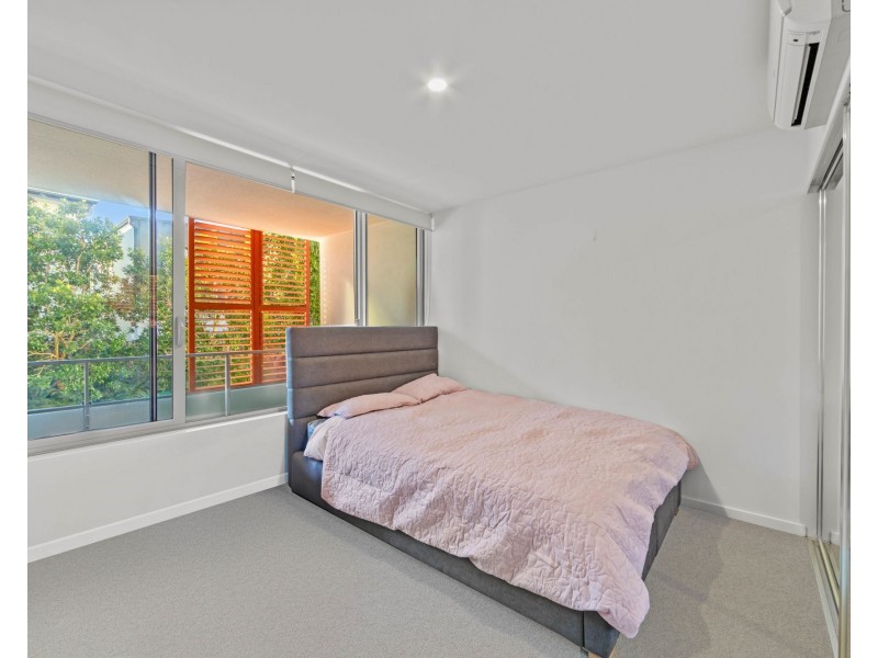 3213/1-7 Waterford Court, Bundall QLD 4217