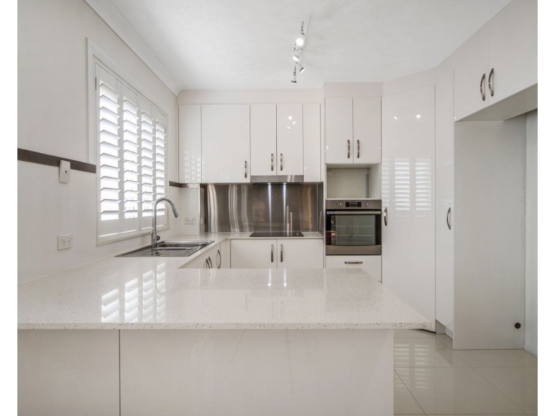 1/36-38 Dutton Street, Coolangatta QLD 4225