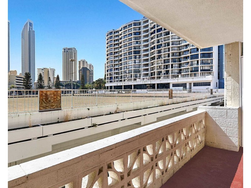 2/59 Peninsular Drive, Surfers Paradise QLD 4217