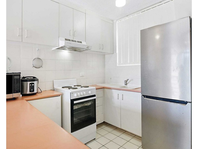 2/59 Peninsular Drive, Surfers Paradise QLD 4217