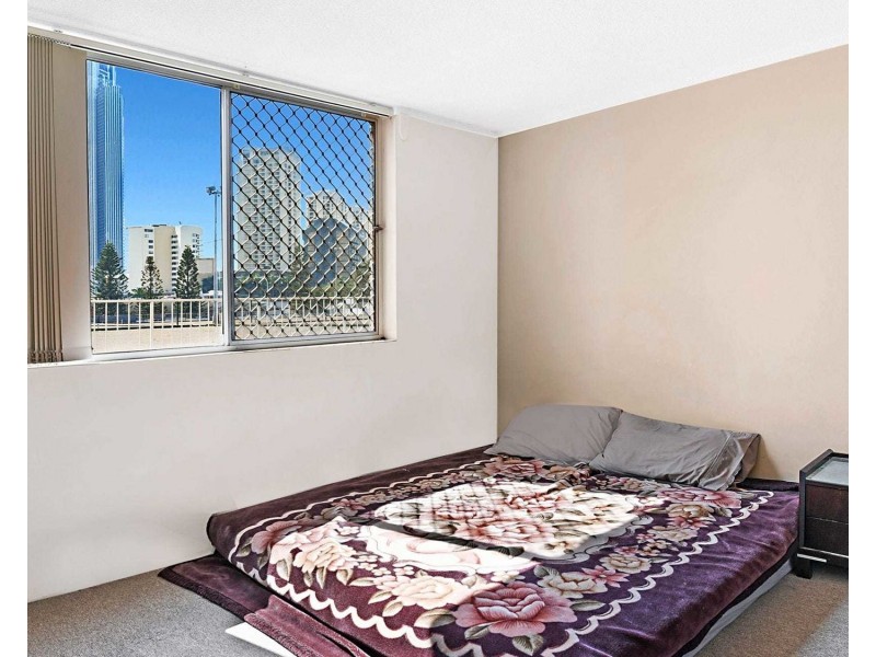 2/59 Peninsular Drive, Surfers Paradise QLD 4217