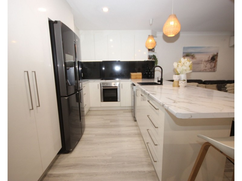 117/590 Pine Ridge Road, Coombabah QLD 4216