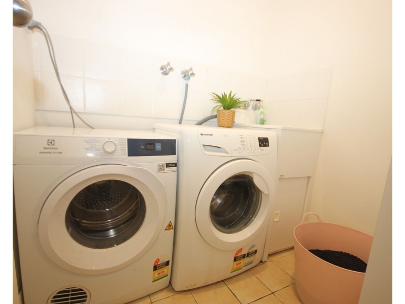 117/590 Pine Ridge Road, Coombabah QLD 4216