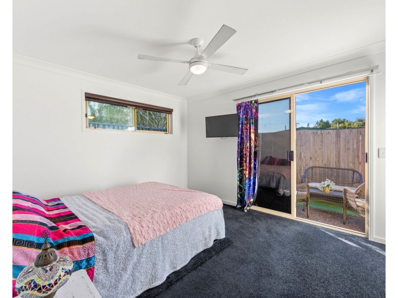 2/65 Errol Avenue, Paradise Point QLD 4216