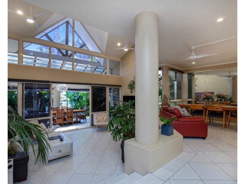 58/125 Santa Cruz Boulevard, Clear Island Waters QLD 4226