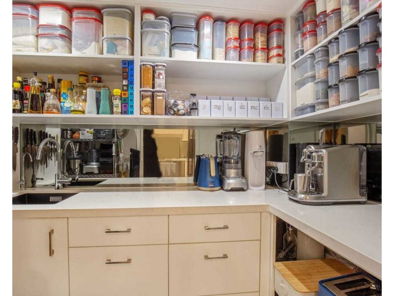 58/125 Santa Cruz Boulevard, Clear Island Waters QLD 4226