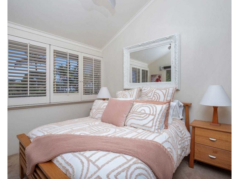 58/125 Santa Cruz Boulevard, Clear Island Waters QLD 4226