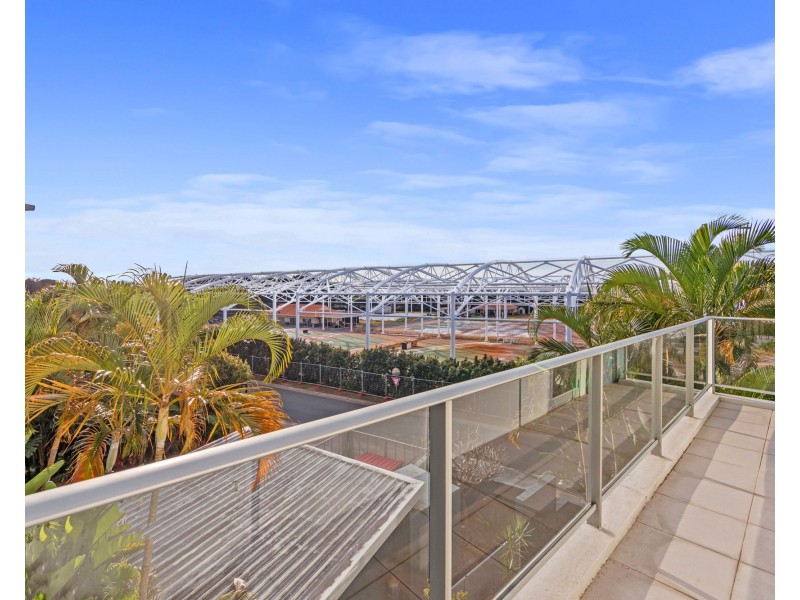 1314/2 Activa Way, Hope Island QLD 4212