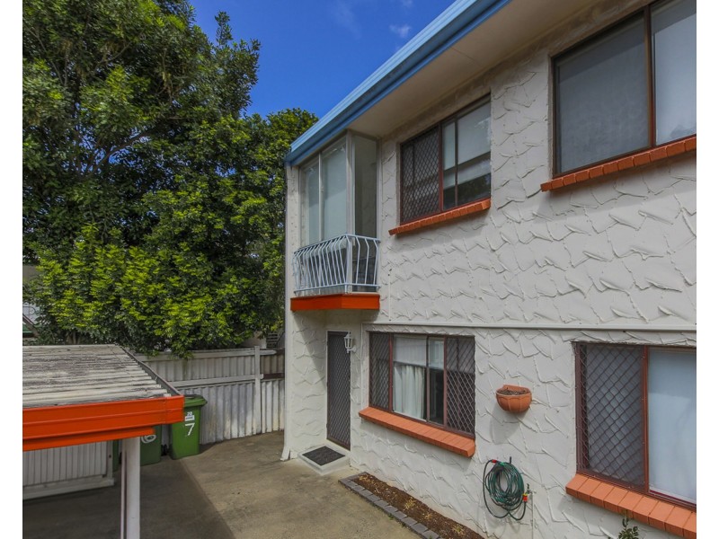 7/20 Central Street, Labrador QLD 4215