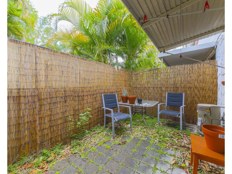 7/20 Central Street, Labrador QLD 4215