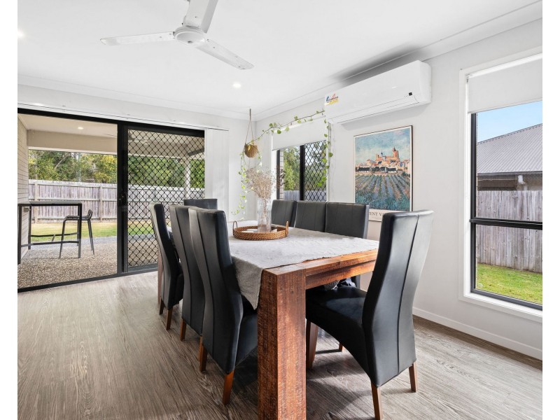 6 Village Court, Logan Village QLD 4207