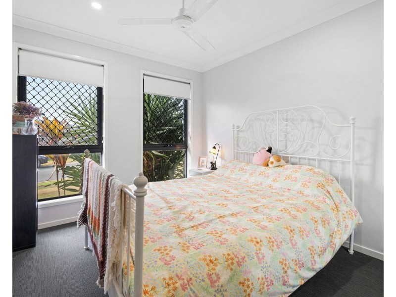 6 Village Court, Logan Village QLD 4207