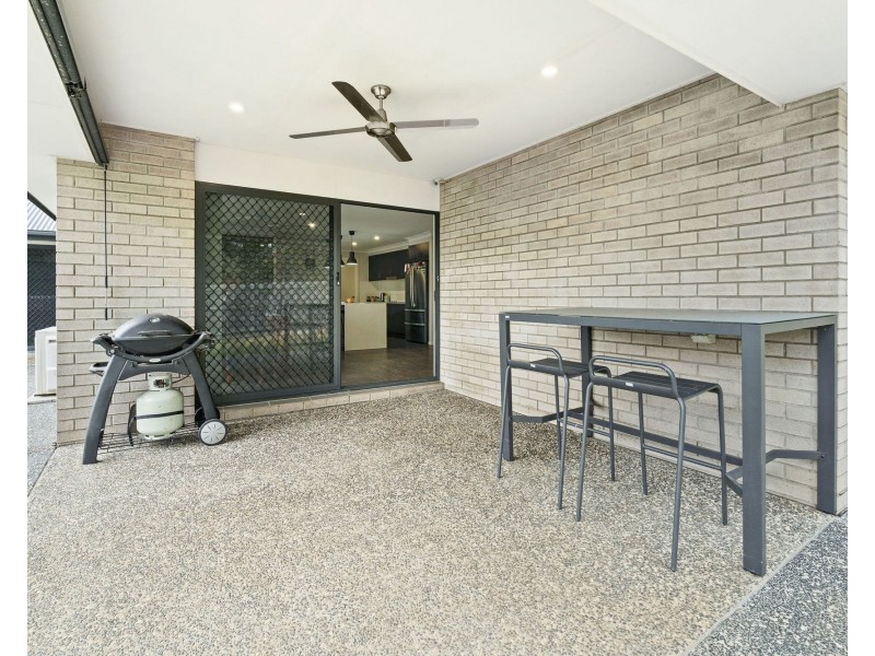 6 Village Court, Logan Village QLD 4207