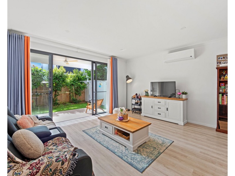 24/4A Hansford Road, Coombabah QLD 4216