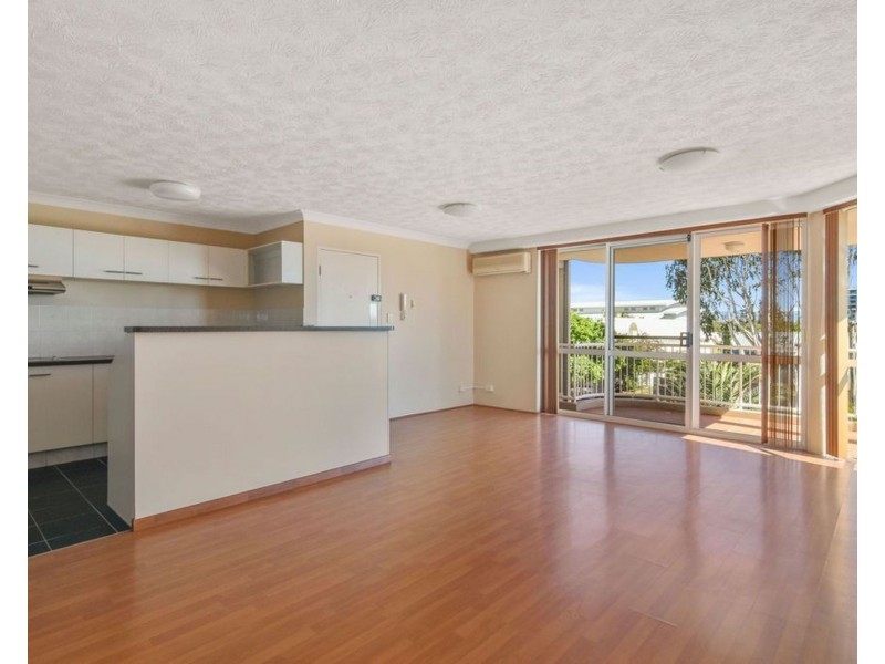 6/15-17 Jubilee Avenue, Broadbeach QLD 4218