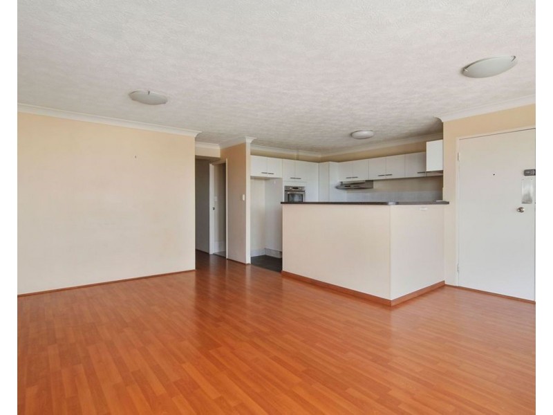 6/15-17 Jubilee Avenue, Broadbeach QLD 4218