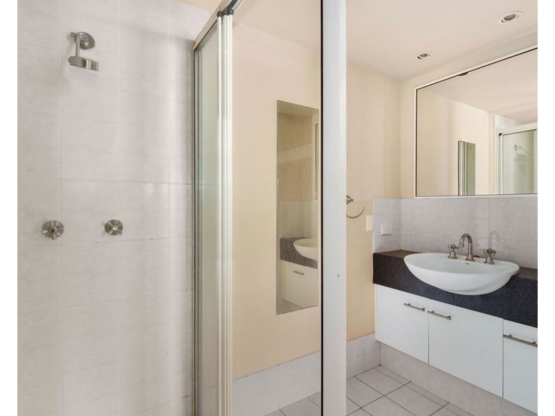 6/15-17 Jubilee Avenue, Broadbeach QLD 4218