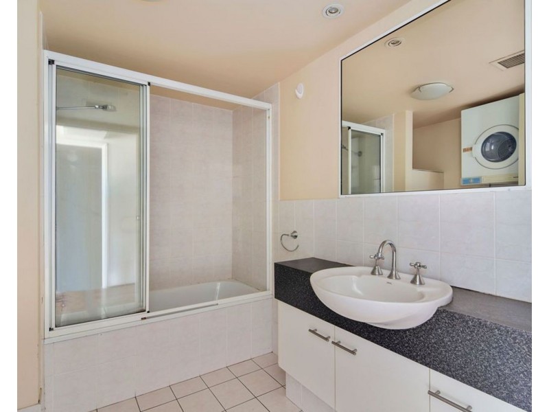 6/15-17 Jubilee Avenue, Broadbeach QLD 4218