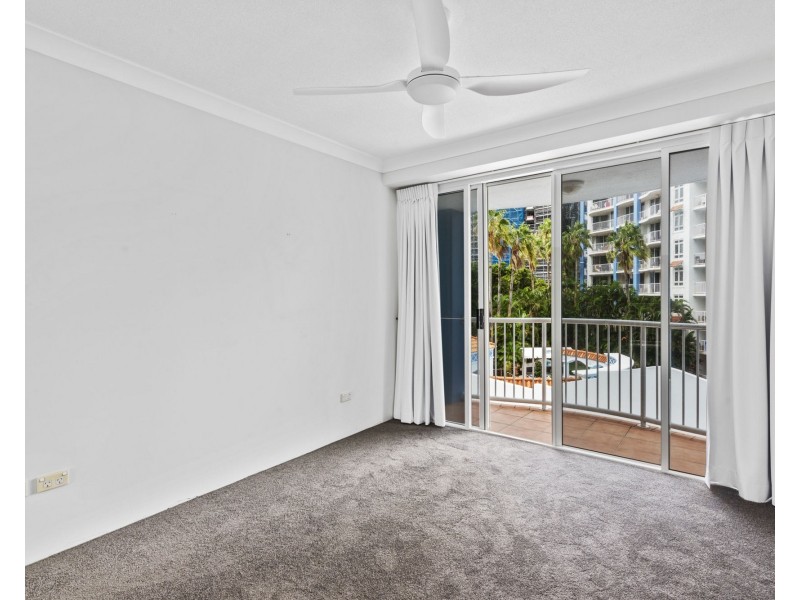 2028/2633 Gold Coast Highway, Broadbeach QLD 4218