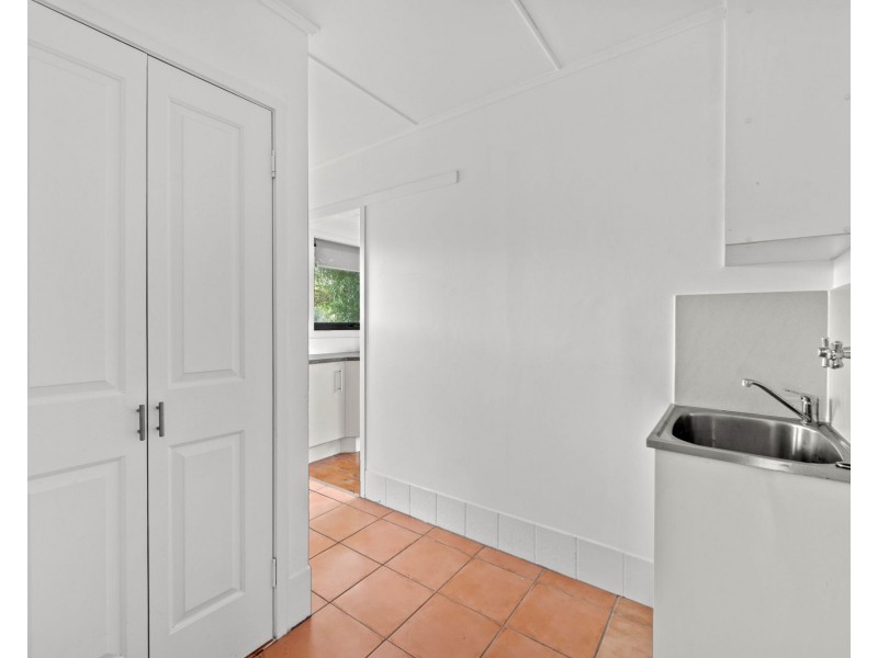 1 Sibyl Street, Southport QLD 4215