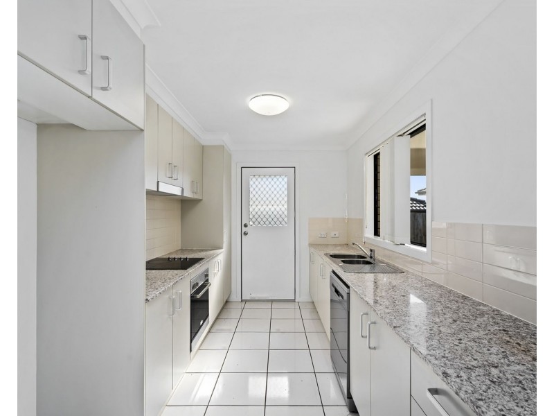 18 Cox Road, Pimpama QLD 4209