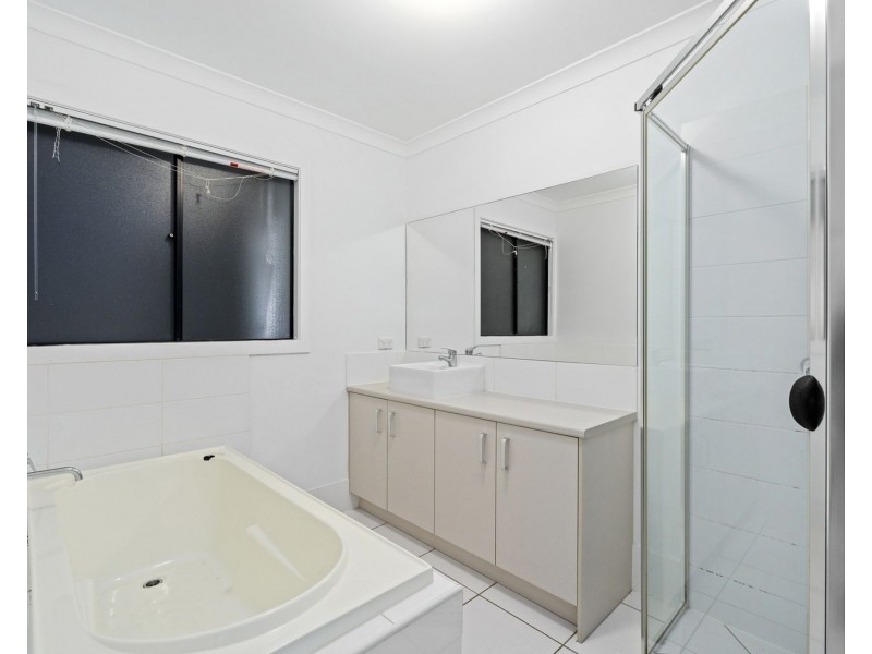 18 Cox Road, Pimpama QLD 4209