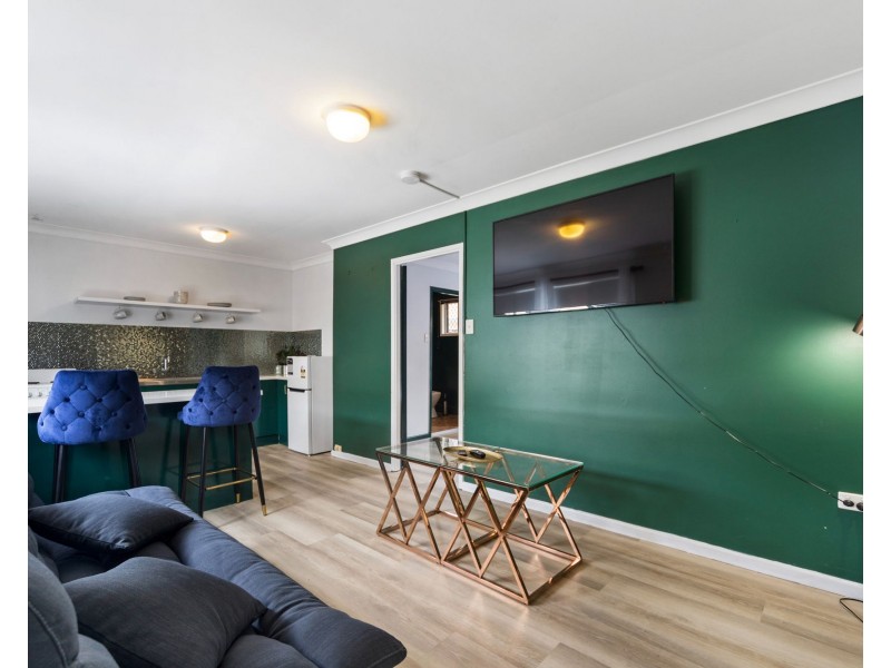 11/5 Proud Street, Labrador QLD 4215