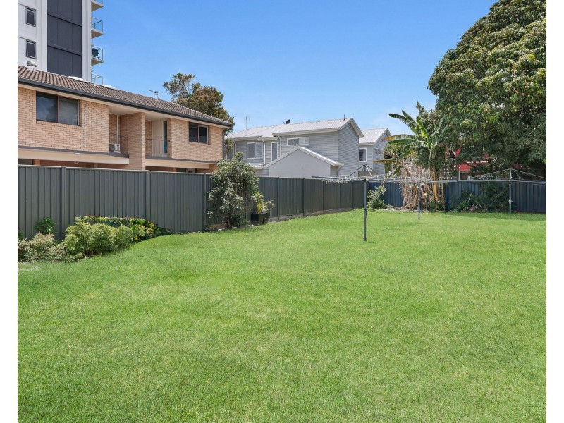 11/5 Proud Street, Labrador QLD 4215