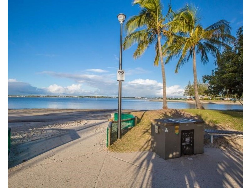 11/5 Proud Street, Labrador QLD 4215